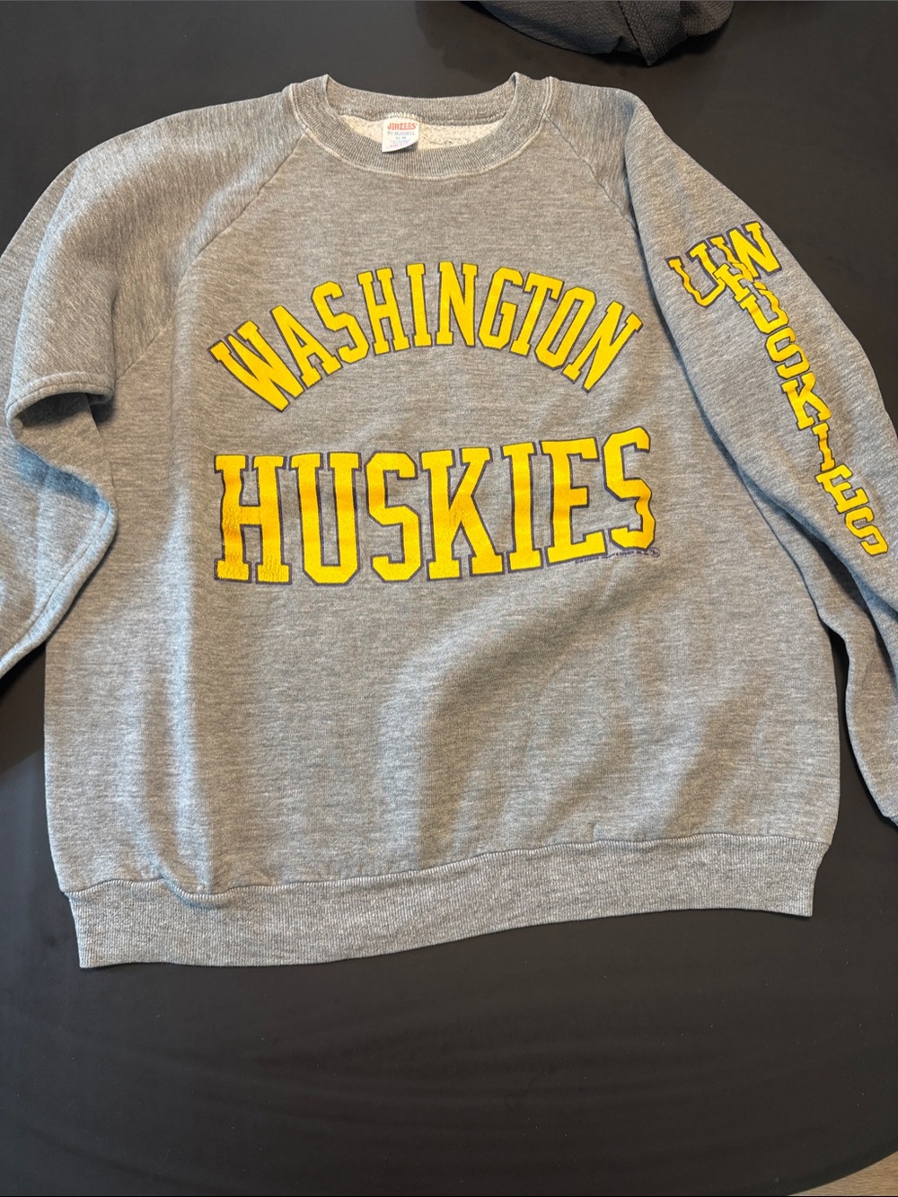 Vintage Washington Huskies Grey Crewneck Sweatshirt Fits like M/L